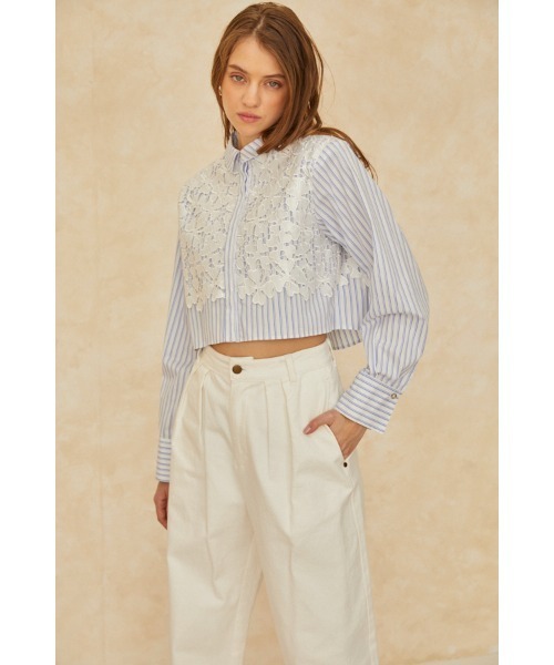 Estella.K(エステラケー)の「Josie Blouse Lace Blouse クロップレースシャツ(シャツ/ブラウス・レディース・サックスブルー/ホワイト・FREE)」の16枚目の写真