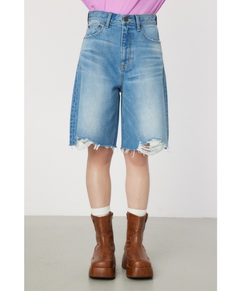 RODEO CROWNS WIDE BOWL(ロデオクラウンズワイドボウル)の「ダメージDENIM バミューダパンツ(デニムパンツ・レディース・ブラック/ブルー・SMALL/MEDIUM)」の17枚目の写真