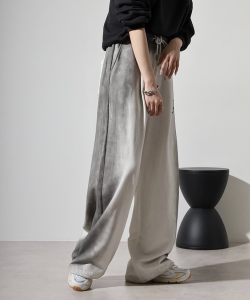 bike star(バイクスター)の「Grunge double-tuck sweatpants / グランジ加工ダブルタックス スウェットパンツ unisex(スウェットパンツ・メンズ・オフホワイト/ブラウン/チャコール/ピンク・M/L)」の17枚目の写真