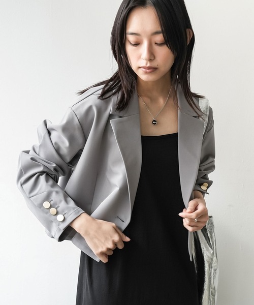 mili an deni(ミリアンデニ)の「ショートテーラードジャケット(テーラードジャケット・レディース・ブラック/ベージュ/グレー・M)」の1枚目の写真