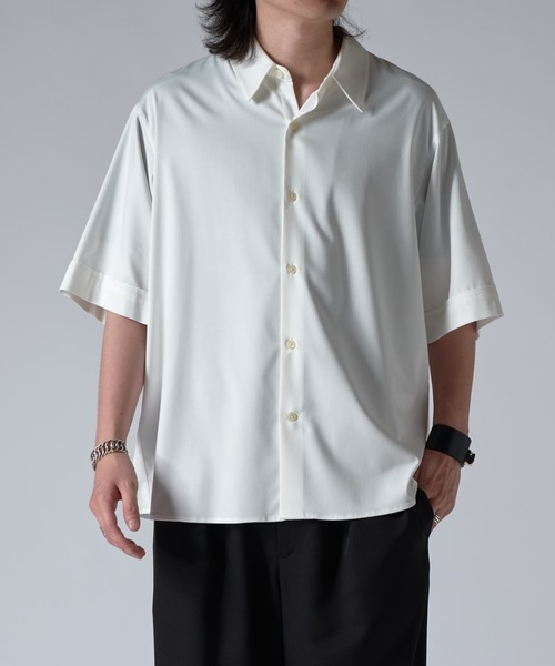 Lui's（ルイス）の「バンブーレーヨンエアリーシャツ（シャツ/ブラウス・メンズ・チャコールグレー/ブラック/ホワイト・FREE）」の2枚目の写真