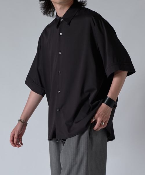 Lui's（ルイス）の「バンブーレーヨンエアリーシャツ（シャツ/ブラウス・メンズ・チャコールグレー/ブラック/ホワイト・FREE）」の3枚目の写真