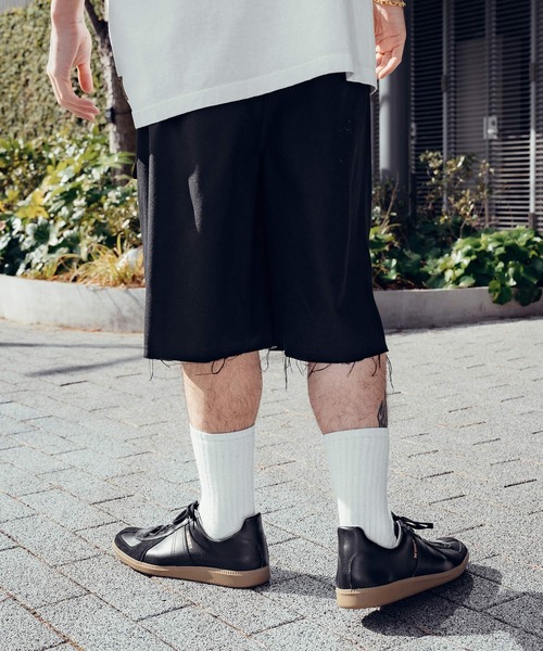 Subciety（サブサエティ）の「Wool trouser shorts（スラックス・メンズ・ブラック/ベージュ・MEDIUM/SMALL/X-LARGE/LARGE）」の16枚目の写真
