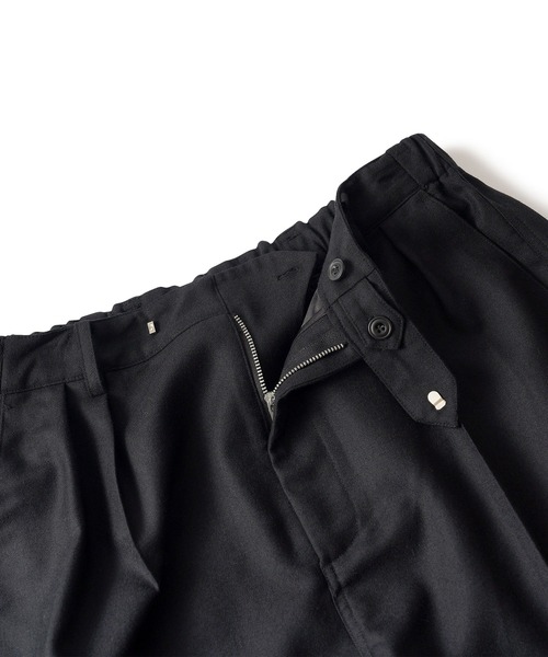 Subciety（サブサエティ）の「Wool trouser shorts（スラックス・メンズ・ブラック/ベージュ・MEDIUM/SMALL/X-LARGE/LARGE）」の6枚目の写真