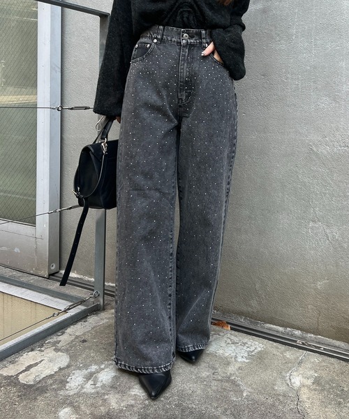 continuer de NICE CLAUP（コンティニューデナイスクラップ）の「【履くだけで一目置かれる存在に！】ストーン付デニムパンツ（デニムパンツ・レディース・ブラック/ブルー系その他/ケミカルウォッシュ・MEDIUM/LARGE）」の10枚目の写真