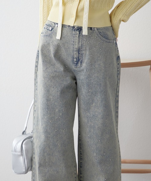continuer de NICE CLAUP（コンティニューデナイスクラップ）の「【履くだけで一目置かれる存在に！】ストーン付デニムパンツ（デニムパンツ・レディース・ブラック/ブルー系その他/ケミカルウォッシュ・MEDIUM/LARGE）」の19枚目の写真