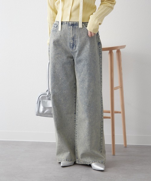 continuer de NICE CLAUP（コンティニューデナイスクラップ）の「【履くだけで一目置かれる存在に！】ストーン付デニムパンツ（デニムパンツ・レディース・ブラック/ブルー系その他/ケミカルウォッシュ・MEDIUM/LARGE）」の21枚目の写真