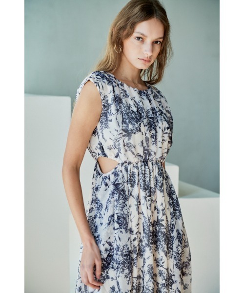 Estella.K(エステラケー)の「Ravello Print Long Dress カットアウトプリントドレス(ワンピース・レディース・ブラック系その他/ベージュ系その他・FREE)」の7枚目の写真