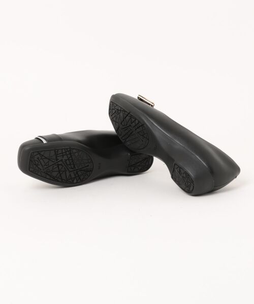 BRUNCH(ブランチ)の「バックル付スクエアトゥパンプス(BT-611)(パンプス・レディース・ブラック・22.5cm/23.0cm/23.5cm/24.0cm/24.5cm)」の3枚目の写真
