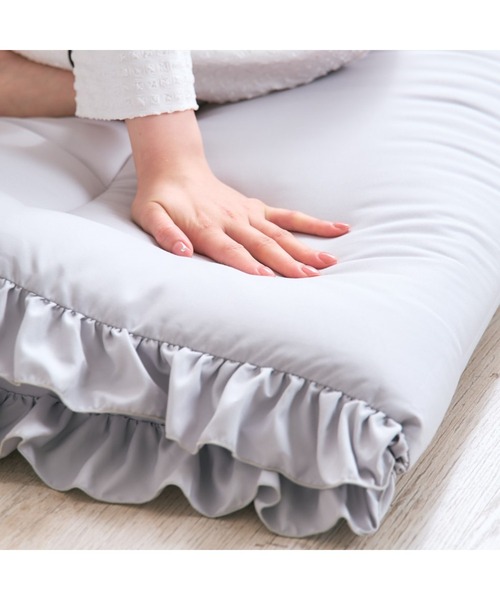 Francfranc（フランフラン）の「【オンラインショップ限定】フリル ごろ寝マット 700×1800 グレー（ラグ/マット・レディース・グレー・FREE）」の16枚目の写真