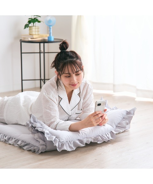 オンラインショップ限定】フリル ごろ寝マット 700×1800 グレー（ラグ