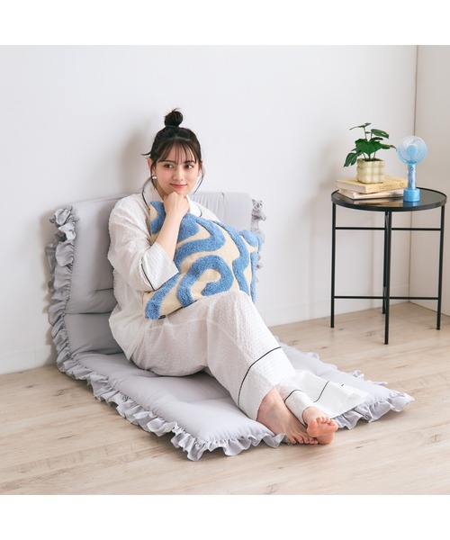 オンラインショップ限定】フリル ごろ寝マット 700×1800 グレー（ラグ