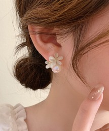 blackdia ocean ホワイトフラワーピアス 両耳