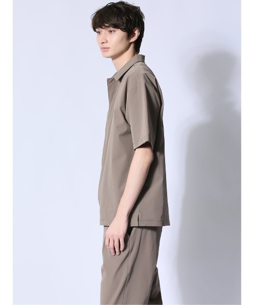 m.f.editorial（エムエフエディトリアル）の「【ストレッチ 防シワ】m.f.エディトリアル メンズ circle motion NPU ポロシャツ(セットアップ可能)（ポロシャツ・メンズ・ベージュ/ブラック・MEDIUM/X-LARGE/LARGE）」の16枚目の写真