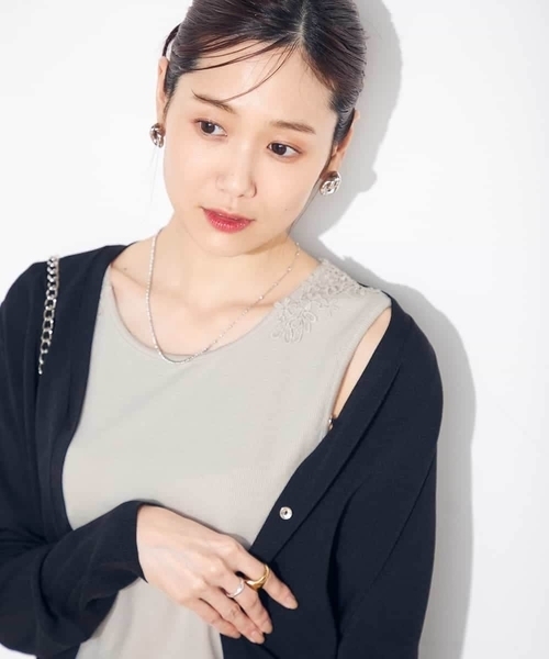 a.v.v(アーヴェヴェ)の「モチーフレースタンクトップ(Tシャツ/カットソー・レディース・ホワイト/ブラック/ベージュ・40/38/42/36/34)」の16枚目の写真