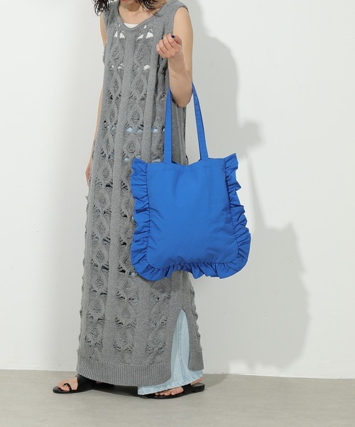 emesuelee(エメスーリー)の「ナイロンフリルトートバッグ(トートバッグ・レディース・グリーン/イエロー/ブルー/レッド/ブラック・フリー)」の14枚目の写真