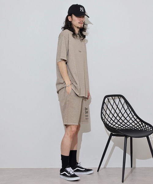 MMMM（エムエムエムエム）の「MMMM 古着風　ヴィンテージ　ピグメント加工　セットアップ　Tシャツ　ショートパンツ（セットアップ・メンズ・グレイッシュベージュ/ブラック・XL/L/M）」の14枚目の写真