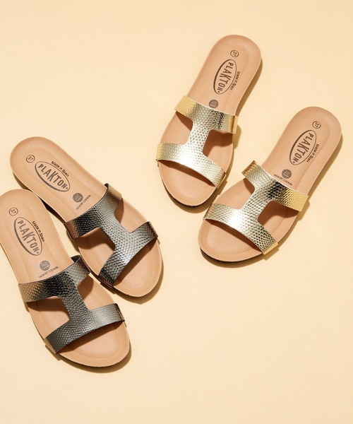 PLAKTON（プラクトン）の「BARNYARDSTORM / フラットサンダル 【PLAKTON （プラクトン）】（サンダル・レディース・シルバー/ゴールド・36/37/38）」の3枚目の写真