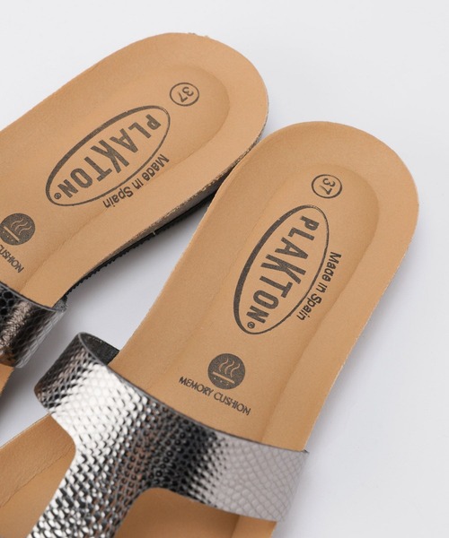 PLAKTON（プラクトン）の「BARNYARDSTORM / フラットサンダル 【PLAKTON （プラクトン）】（サンダル・レディース・シルバー/ゴールド・36/37/38）」の21枚目の写真