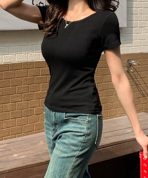 Vipoa(ヴィポア)の「バックレーススリムTシャツ(Tシャツ/カットソー・レディース・ホワイト/ブラック・FREE)」の5枚目の写真