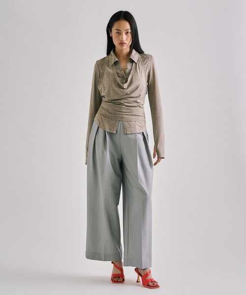 UNITED TOKYO(ユナイテッドトウキョウ)の「Cow Leather Curvy Mule|美脚見え/本革/夏小物/サンダル/牛革(サンダル・レディース・ブラック/ベージュ/レッド・1/2)」の16枚目の写真