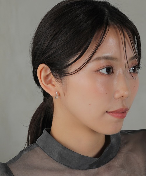 Kana(カナ)の「小粒 パール ステンレスポスト フープ ピアス パーティー 結婚式 お呼ばれ オケージョン デイリ(ピアス(両耳用)・レディース・シルバー/ゴールド・フリー)」の3枚目の写真