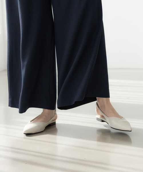 Elura（エルーラ）の「スリングバッグミュール/324745（パンプス・レディース・アイボリー/ベージュ/ブラック・LARGE/MEDIUM/SMALL）」の3枚目の写真