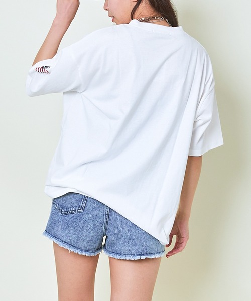 GORGE（ゴージ）の「《デニムハート×ビッグロゴ》レディース オーバーサイズ Tシャツ カジュアル 半袖 春夏秋（Tシャツ/カットソー・レディース・レッド/ブラック/オフホワイト・F）」の18枚目の写真