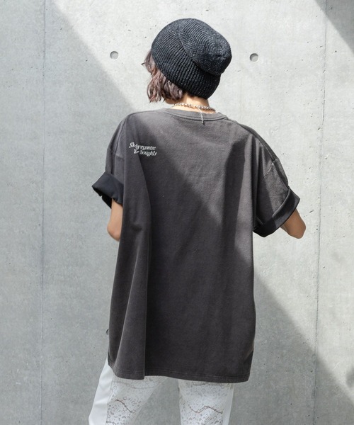 PAGEBOY（ページボーイ）の「エンブロイダリーロゴＴシャツ（Tシャツ/カットソー・レディース・オフホワイト/チャコールグレー/ブルー系その他・LARGE/MEDIUM）」の16枚目の写真