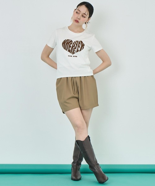 ANAP(アナップ)の「フロッキー ハート ロゴ プリント Tシャツ(Tシャツ/カットソー・レディース・ブラック/ホワイト/ブラウン・FREE)」の16枚目の写真