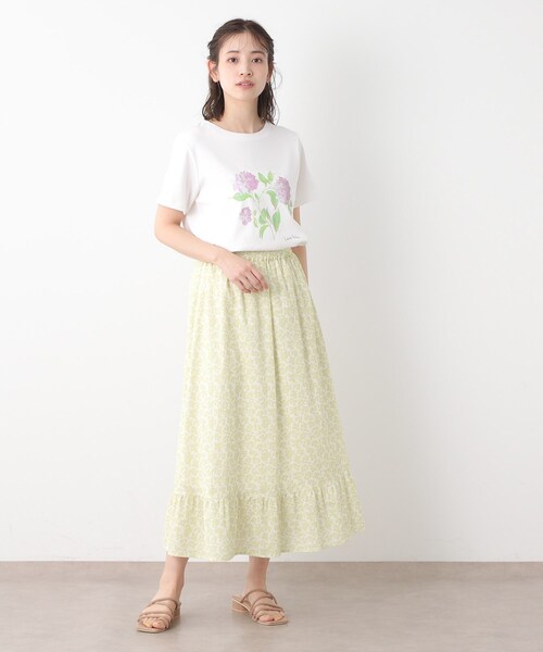 LAURA ASHLEY(ローラアシュレイ)の「【コットン100%/洗える】ハイドランジア柄Tシャツ(Tシャツ/カットソー・レディース・サックスブルー/オフホワイト/ネイビー・38/40)」の6枚目の写真
