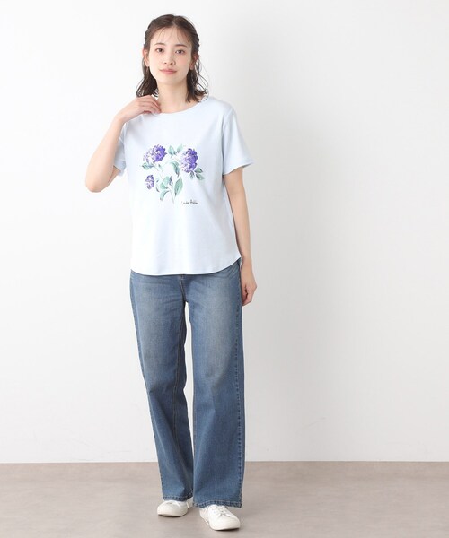 LAURA ASHLEY(ローラアシュレイ)の「【コットン100%/洗える】ハイドランジア柄Tシャツ(Tシャツ/カットソー・レディース・サックスブルー/オフホワイト/ネイビー・38/40)」の10枚目の写真