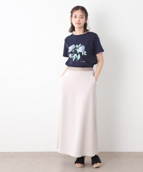 LAURA ASHLEY(ローラアシュレイ)の「【コットン100%/洗える】ハイドランジア柄Tシャツ(Tシャツ/カットソー・レディース・サックスブルー/オフホワイト/ネイビー・38/40)」の14枚目の写真