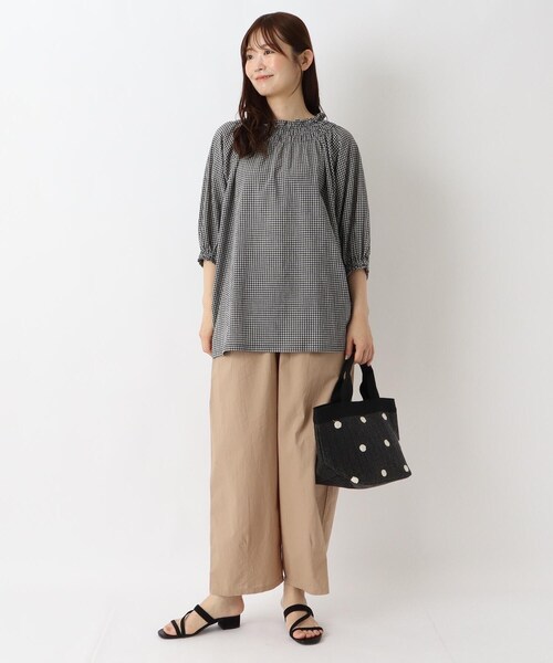 one'sterrace(ワンズテラス)の「ペーパー風ドット柄手提げバッグ(トートバッグ・レディース・ブラック系8/ベージュ系8・99)」の12枚目の写真