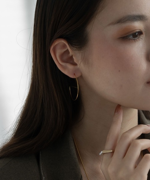 abaskdesign（アバスクデザイン）の「金属アレルギー対応 オープンサークルラインピアス（ピアス（両耳用）・レディース・ゴールド・FREE）」の3枚目の写真