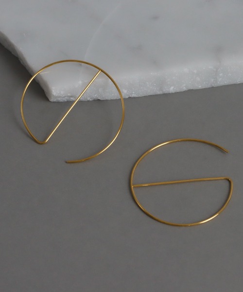 abaskdesign（アバスクデザイン）の「金属アレルギー対応 オープンサークルラインピアス（ピアス（両耳用）・レディース・ゴールド・FREE）」の15枚目の写真