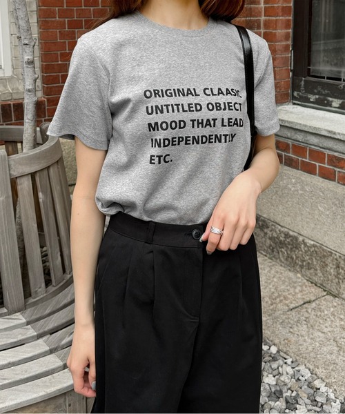 LE MORE(リモア)の「マルチロゴプリントTシャツ(Tシャツ/カットソー・レディース・グレー/アイボリー・FREE)」の4枚目の写真