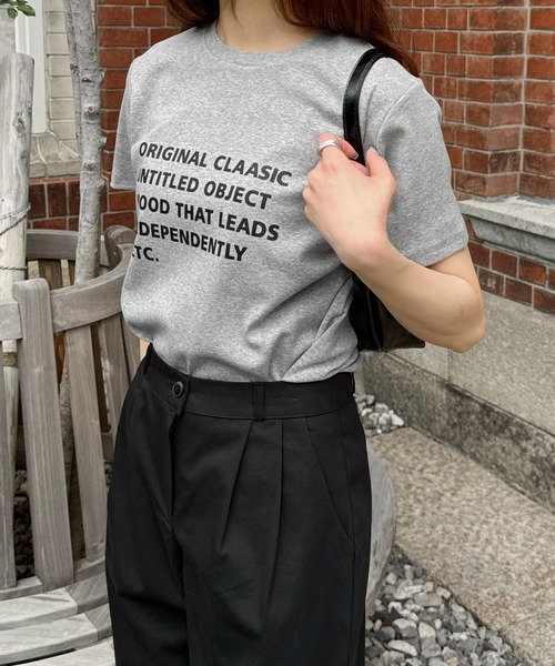 LE MORE(リモア)の「マルチロゴプリントTシャツ(Tシャツ/カットソー・レディース・グレー/アイボリー・FREE)」の9枚目の写真