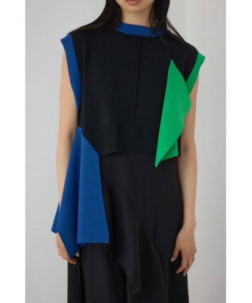 PLUS(プラス)の「【PLUS】アシンメトリードレープニットベスト(ベスト・レディース・ブラック/グレー系その他/ブラック系その他・FREE)」の3枚目の写真