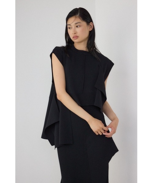 PLUS(プラス)の「【PLUS】アシンメトリードレープニットベスト(ベスト・レディース・ブラック/グレー系その他/ブラック系その他・FREE)」の4枚目の写真