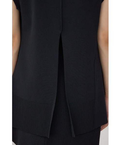 PLUS(プラス)の「【PLUS】アシンメトリードレープニットベスト(ベスト・レディース・ブラック/グレー系その他/ブラック系その他・FREE)」の11枚目の写真