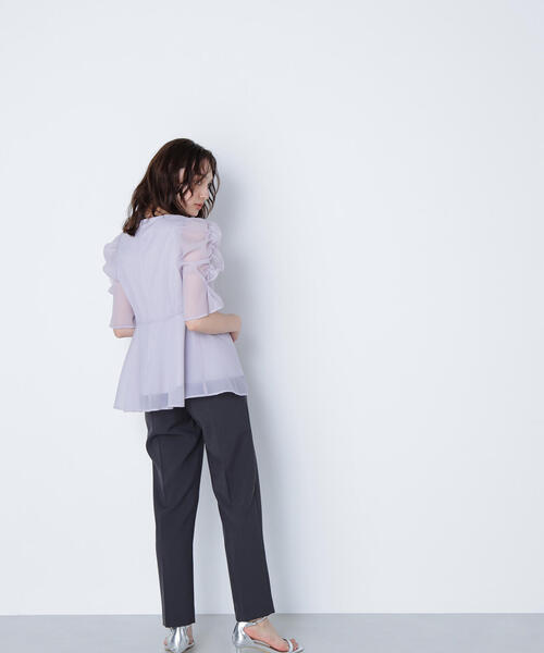 NATURAL BEAUTY BASIC（ナチュラルビューティーベーシック）の「◇シアーペプラムブラウス（シャツ/ブラウス・レディース・チャコールグレー/オフホワイト/ラベンダー/ライトグリーン・SMALL/MEDIUM）」の13枚目の写真