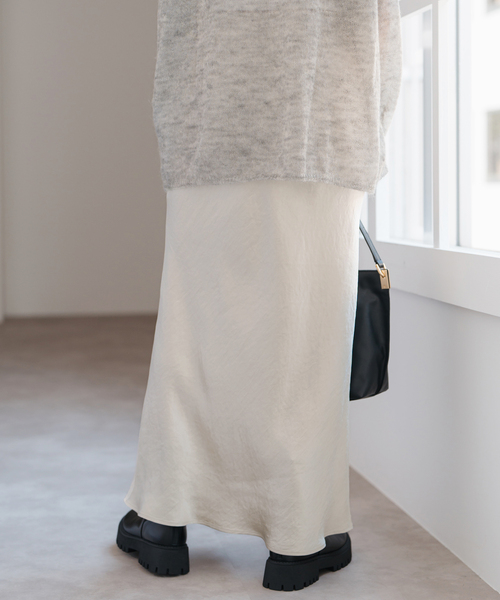 Spick & Span（スピックアンドスパン）の「《追加》サテンフレアスカート（スカート・レディース・アイボリー/ブラウン・34/36/38）」の16枚目の写真