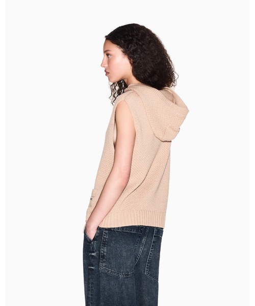 ARMANI EXCHANGE(アルマーニエクスチェンジ)の「【A|X アルマーニ エクスチェンジ】フーデッドノースリーブニットトップス(ニット/セーター・レディース・ベージュ・X-LARGE/X-SMALL/LARGE/MEDIUM/SMALL)」の2枚目の写真