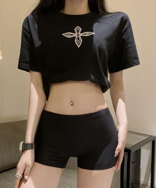 Dolce Fiora(ドルチェフィオラ)の「ミニ丈のスカートやダメージデニムなどの中に!見えてもいいインナーショーツ(その他パンツ・レディース・ブラック/ホワイト/グレー/ベージュ・M/L)」の2枚目の写真