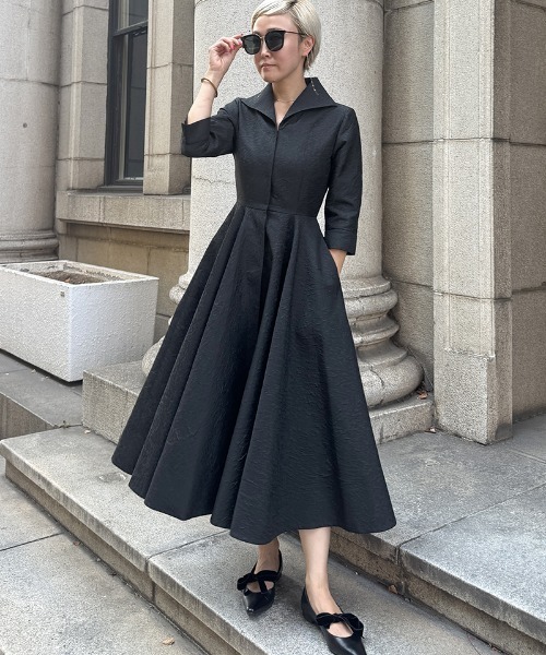 ジャガードフィット＆フレアワンピース（ワンピース）｜JENNE