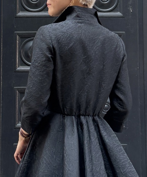 JENNE(ジェンヌ)の「ジャガードフィット&フレアワンピース(ワンピース・レディース・ブラック/ホワイト/ネイビー・SMALL/MEDIUM/LARGE/X-LARGE)」の11枚目の写真