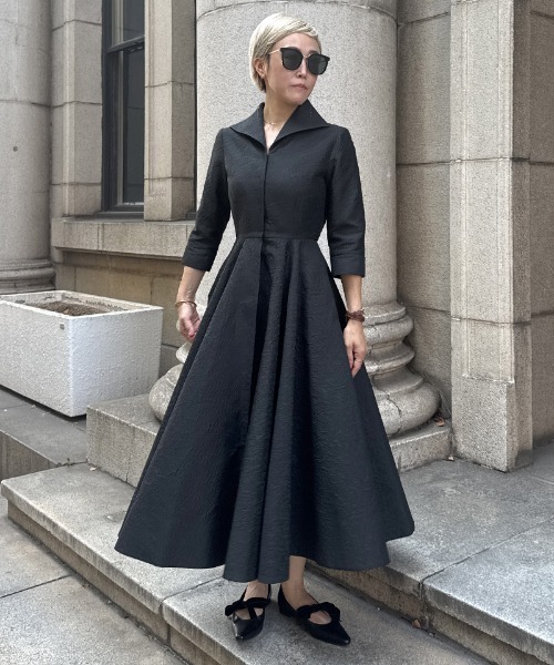 JENNE(ジェンヌ)の「ジャガードフィット&フレアワンピース(ワンピース・レディース・ブラック/ホワイト/ネイビー・SMALL/MEDIUM/LARGE/X-LARGE)」の13枚目の写真