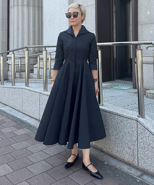 JENNE(ジェンヌ)の「ジャガードフィット&フレアワンピース(ワンピース・レディース・ブラック/ホワイト/ネイビー・SMALL/MEDIUM/LARGE/X-LARGE)」の14枚目の写真