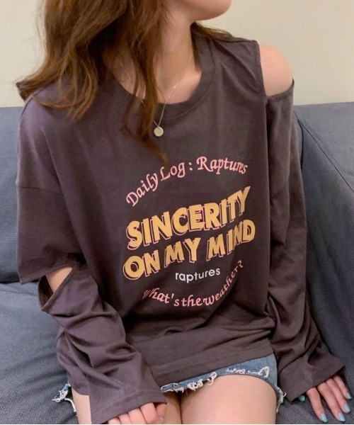 maison de LATIR(メゾンドラティール)の「ほどよい抜け感とこなれ感の大人カジュアルシャツ(Tシャツ/カットソー・レディース・ホワイト/ブラウン・FREE)」の6枚目の写真